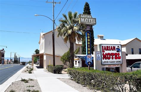 larian motel for sale  Offbeat L